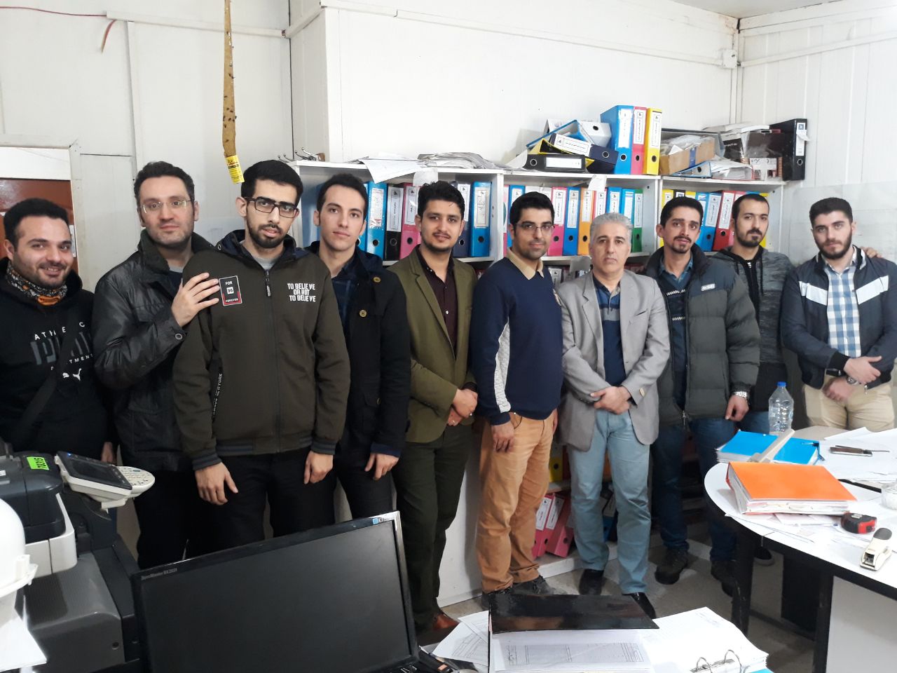 بازدید کارآموزان کارگاه نقشه برداری مرکز از ایستگاه امام زاده هاشم راه آهن رشت- قزوین