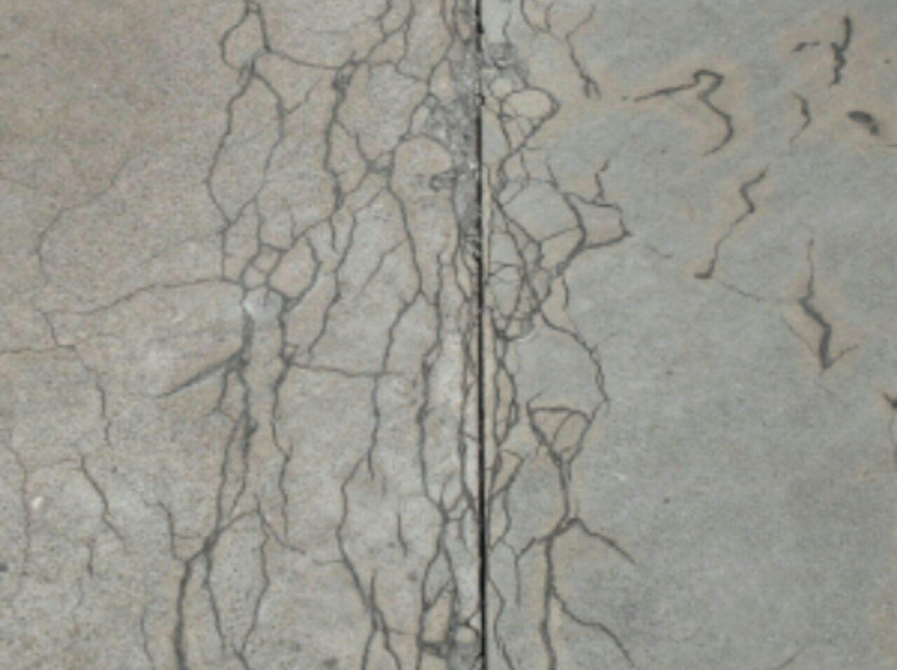 دلایل ترک خوردن سطوح بتنی: